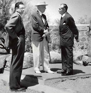From left: Edgar Kaufmann jr., Frank Lloyd Wright and Edgar Kaufmann Sr. - Copyright Pedro E. Guerrero
