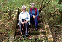 Elizabeth Amanecer and Donna Miner, Tissue family
descendants, on the farmhouse steps in 2010.