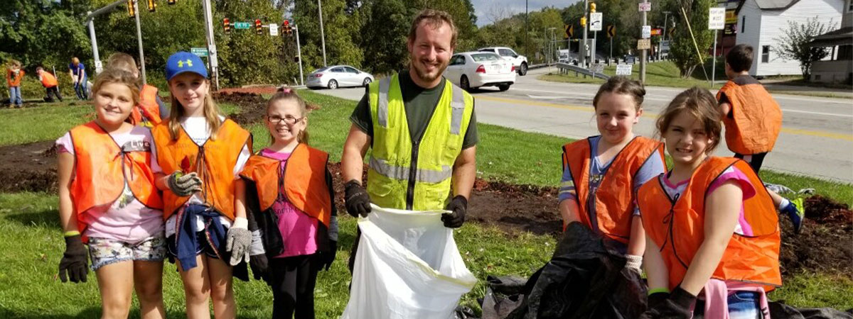 Volunteers community greening